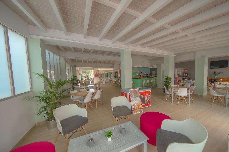 Hostal Rosales Es Pujols Buitenkant foto